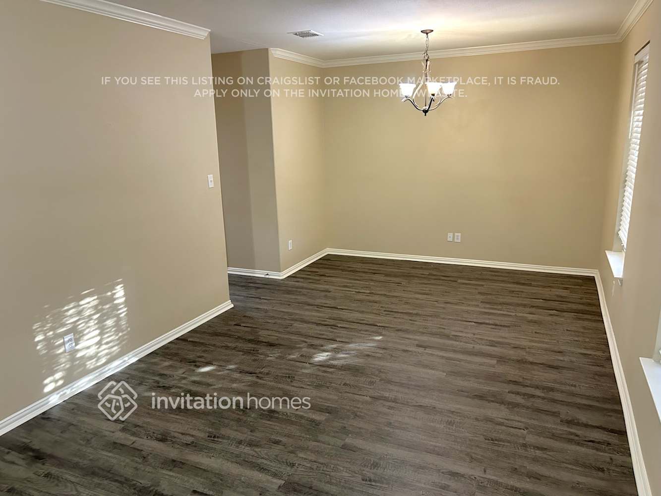 Building Photo - 728 Sage Brush Dr