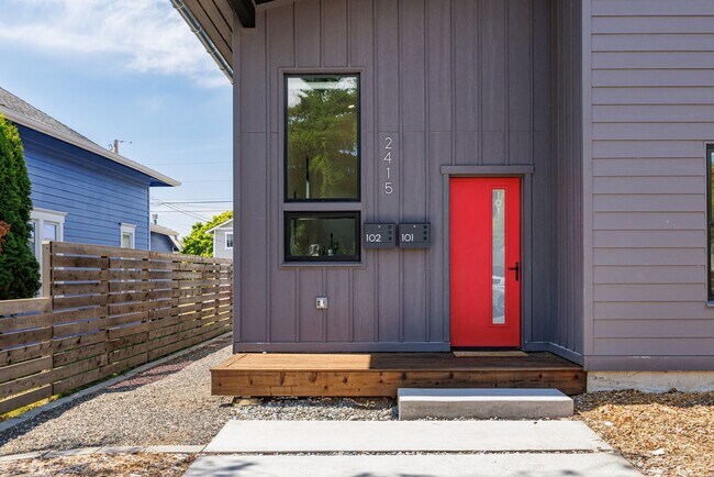 Building Photo - 1XPA2415-101