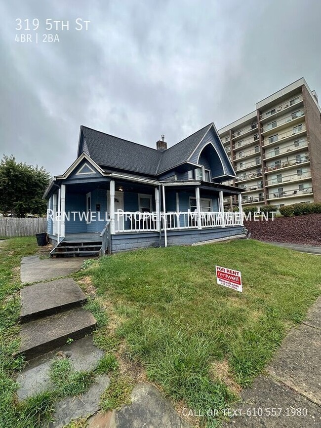 Primary Photo - 319 5th St