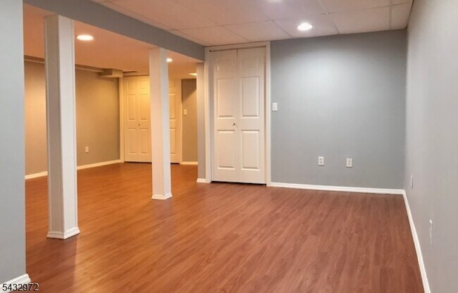 Building Photo - 61 Patriots Rd