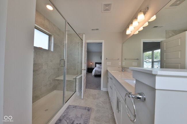 Building Photo - 13496 Erlen Dr