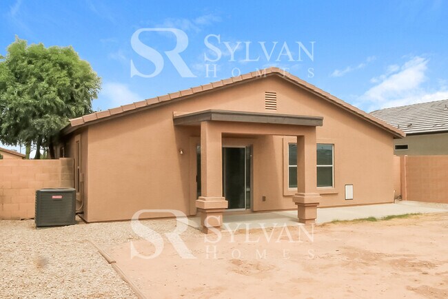 Building Photo - Come tour this beautiful 3BR, 2BA home today!