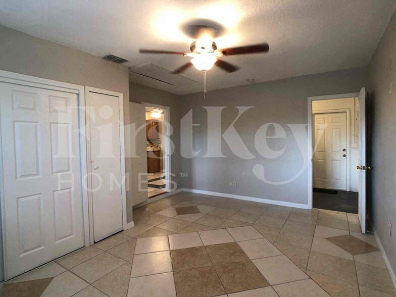 Building Photo - 3252 Peterborough St