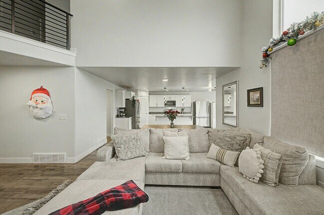Building Photo - 1531 Stone Gate Dr