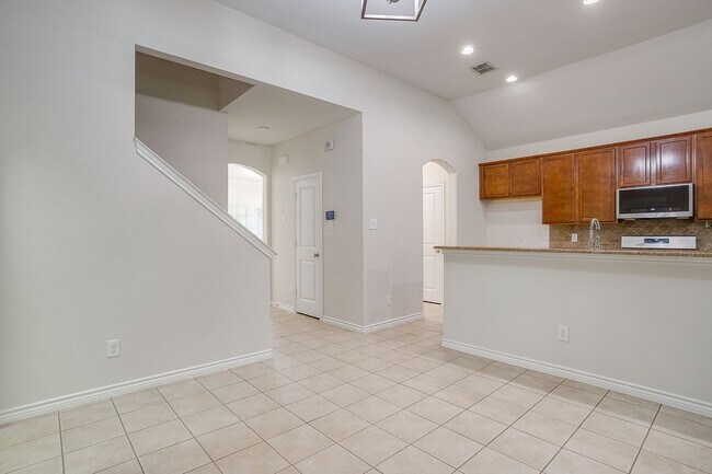 Building Photo - 3801 Weatherstone Dr