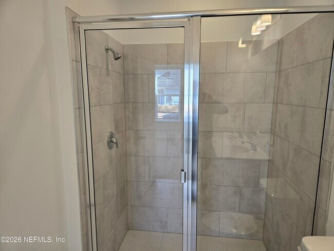 Building Photo - 817 Cherry Elm Dr