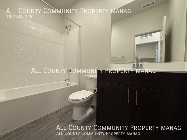 Building Photo - 11615 Zoeller St