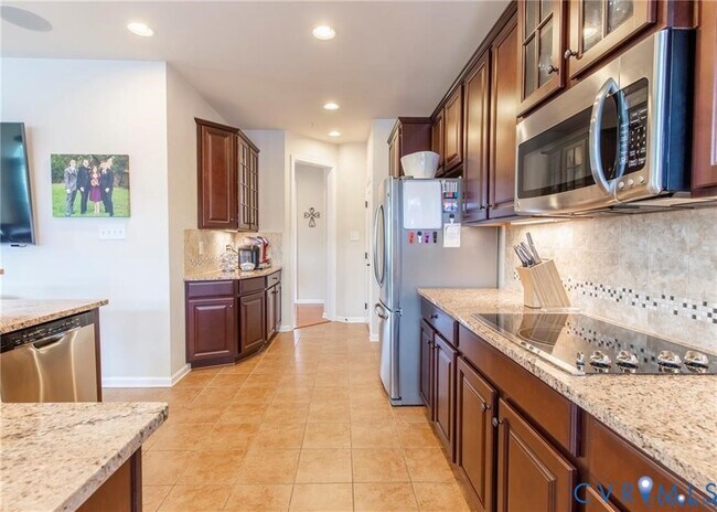 Building Photo - 411 Siena Ln