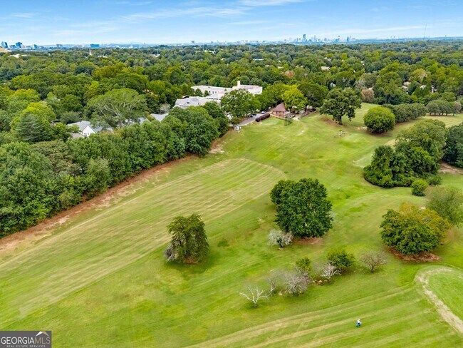 Building Photo - 546 Candler Park Dr NE