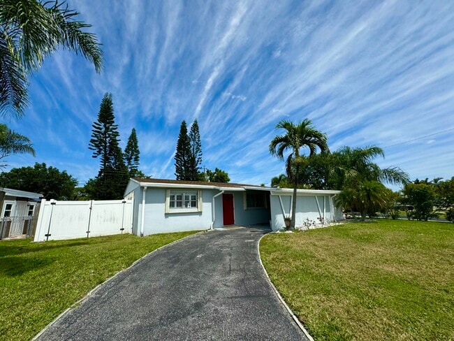 Primary Photo - 4235 Bellewood St