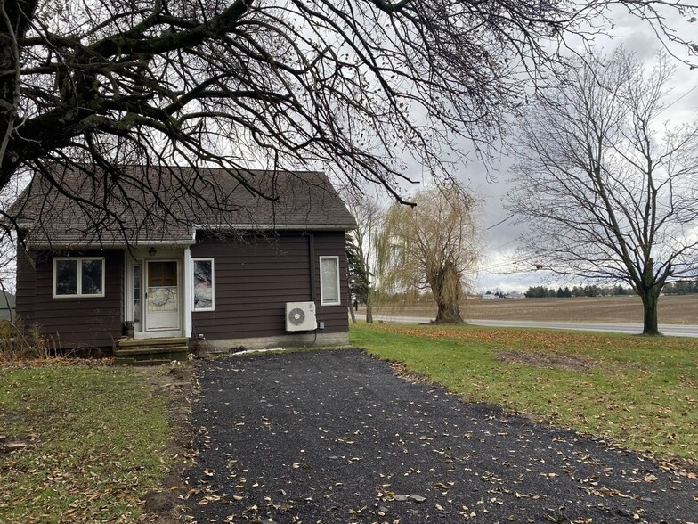 Primary Photo - 2075 Co Rd