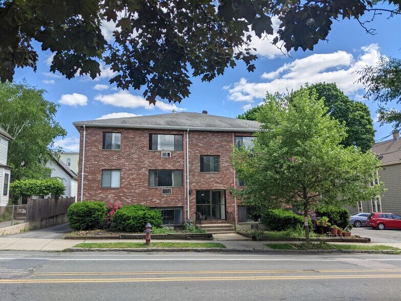 Building Photo - 15 Cameron Ave