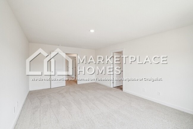 Building Photo - 4146 Hines Ln NE