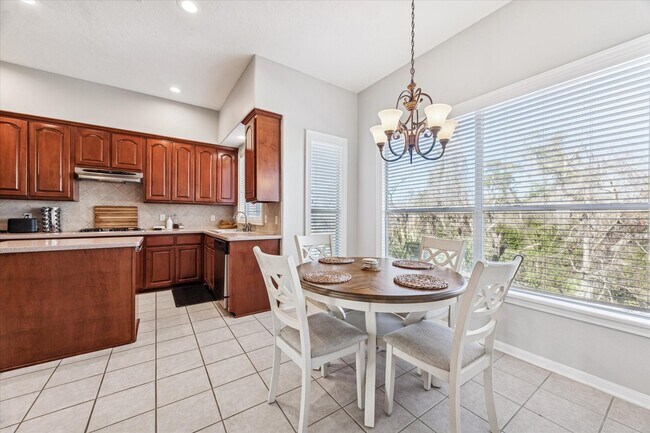 Building Photo - 1802 Stacy Falls