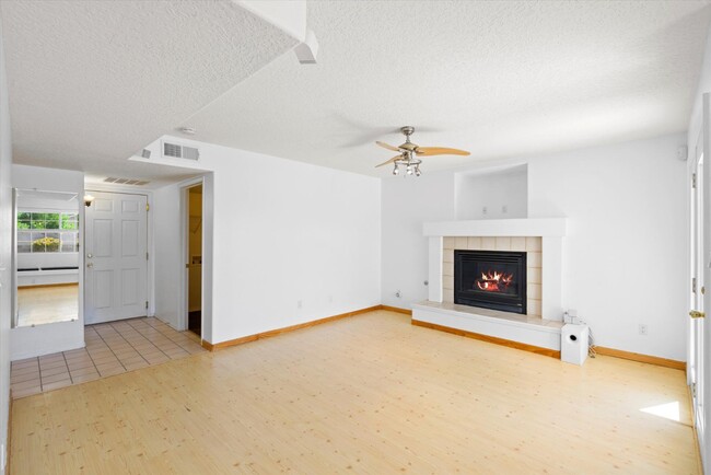 Building Photo - 4520 Ambrose Alday Loop SE