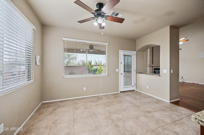 Building Photo - 16275 N 98th Pl