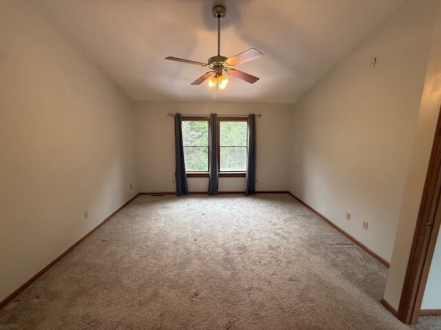 Building Photo - 897 Cornell Ct