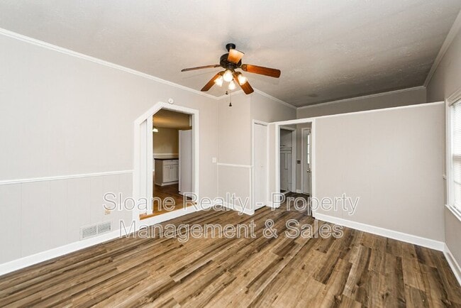 Building Photo - 1010 Yorktown Dr