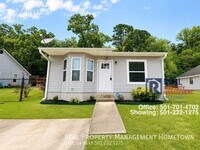 Building Photo - 167 Chelle St