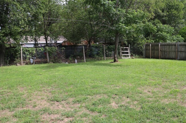 Building Photo - 14001 Horseshoe Trail