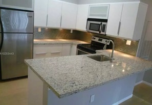 Building Photo - 2449 SW 18th Ter