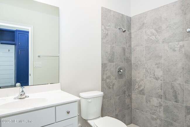 Building Photo - 690 Windermere Way