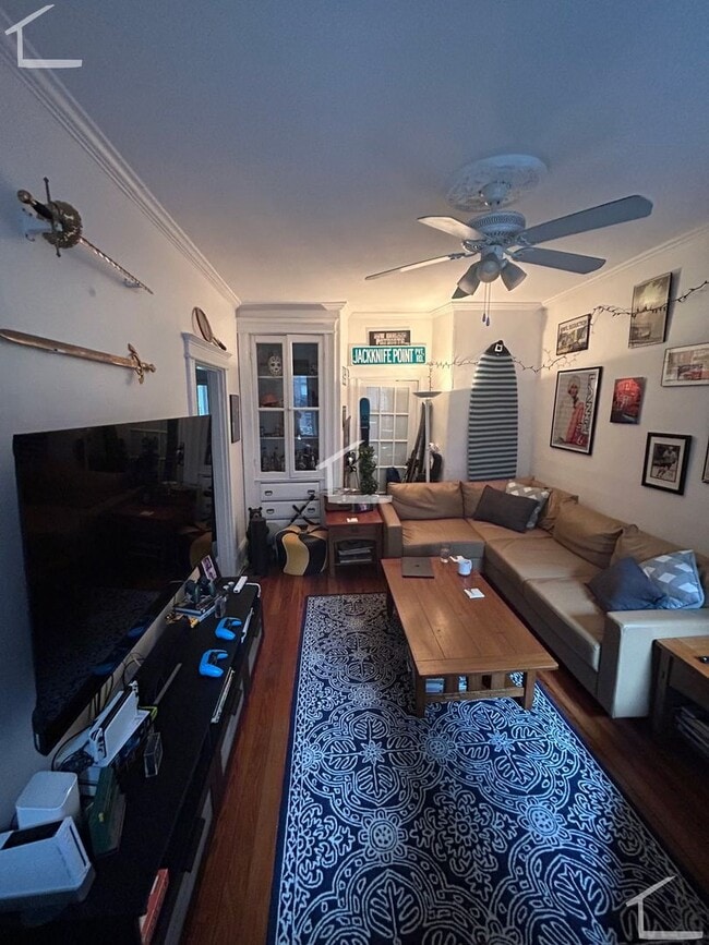 Building Photo - 4 bed in Beacon HIll