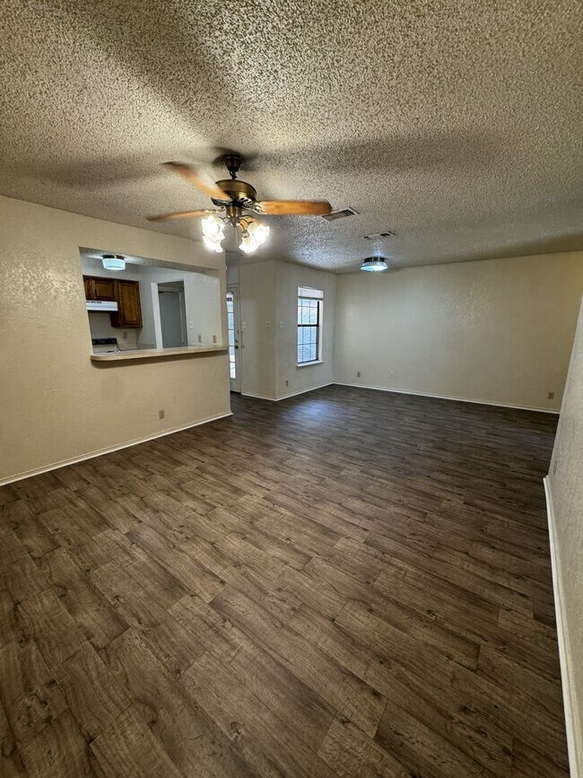 Building Photo - 2614 Bolivar St