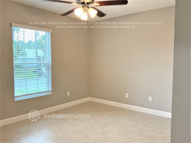 Building Photo - 467 Ocala St