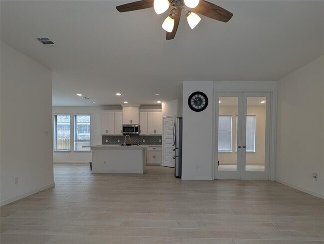 Building Photo - 2624 Franciscana Way