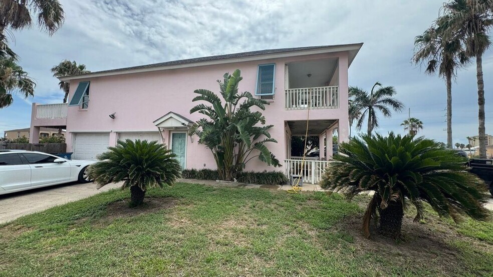 Building Photo - 108 W Capricorn Dr