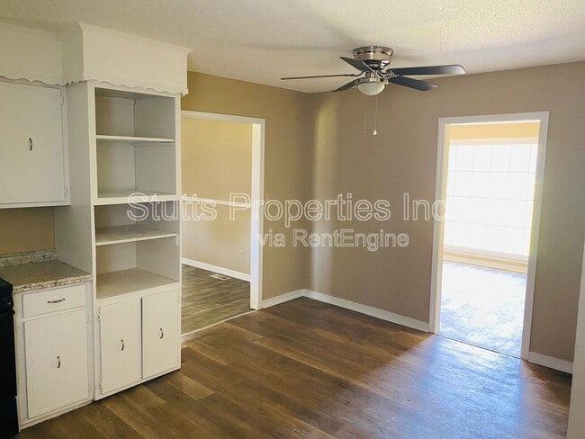 Building Photo - 1610 Burroughs Ave