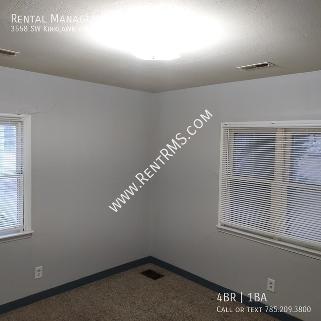 Building Photo - 3558 SW Kirklawn Ave