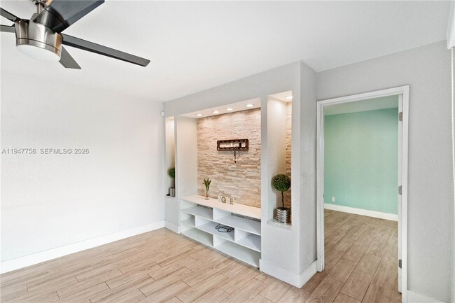 Building Photo - 2588 Garden Ct