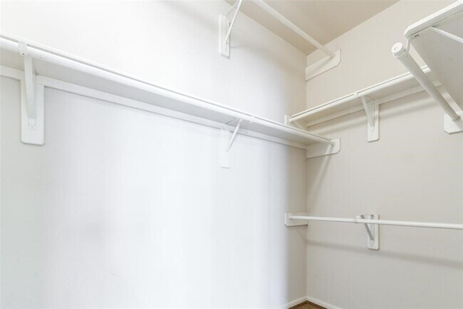 Building Photo - 1138 Evandale Ln