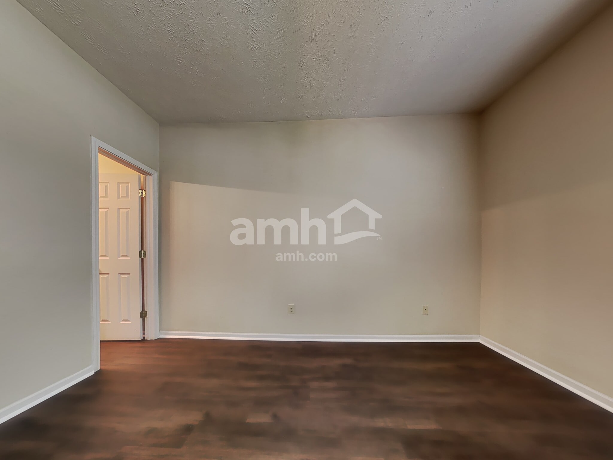 Building Photo - 10087 Sundown Ln