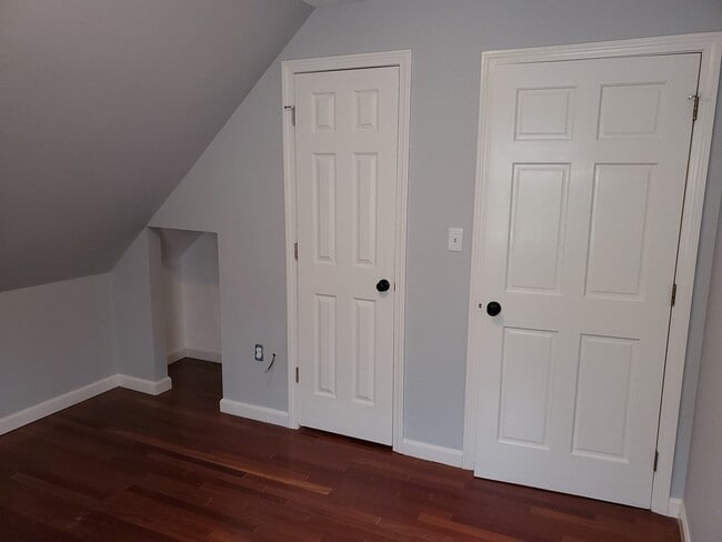 Building Photo - 112 Front St