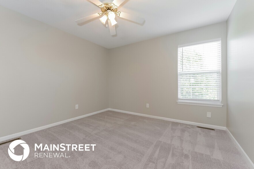 Building Photo - 203 N Highland Dr