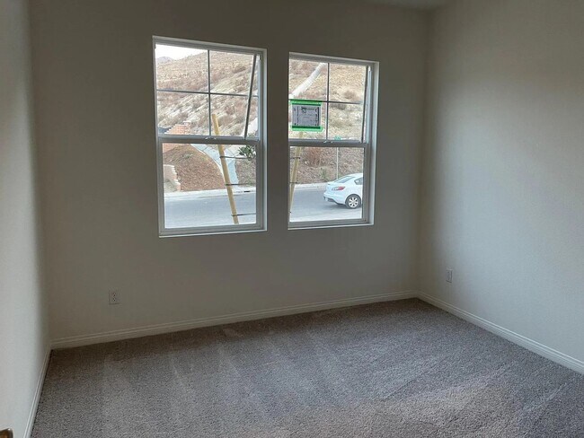 Building Photo - 8277 Country Mile Ln