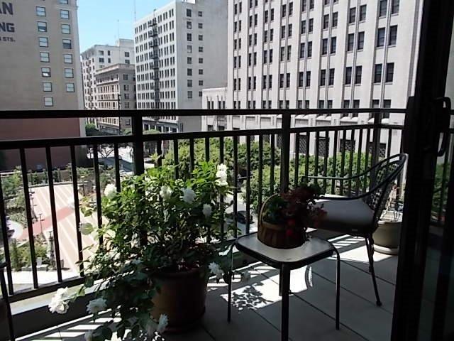 Daytime view from balcony - 416 S spring St