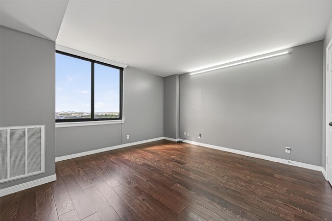 Building Photo - 3525 Sage Rd