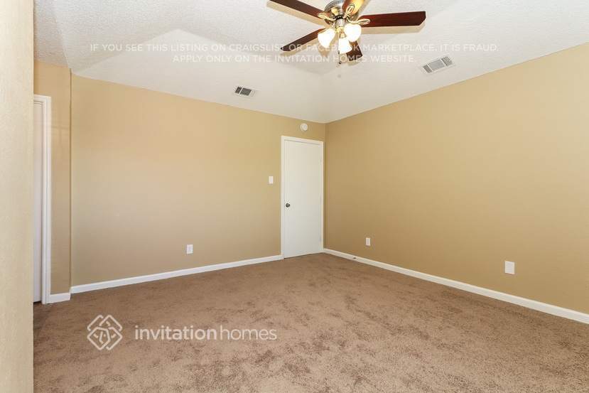 Building Photo - 2506 Neal Dr