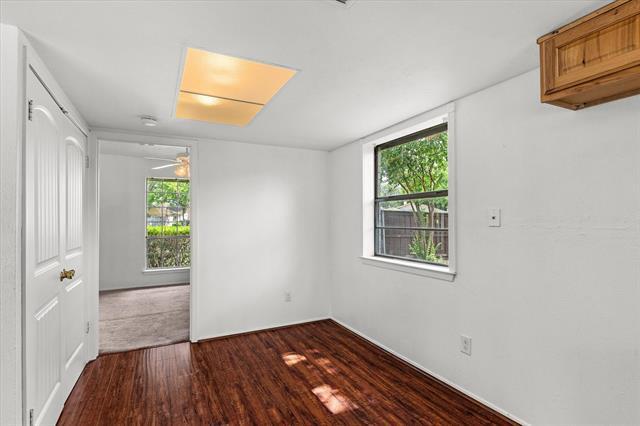 Building Photo - 2804 Royal Oaks Dr