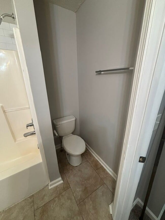 Building Photo - Stewarts Landing Neighborhood, Easy access to I-24