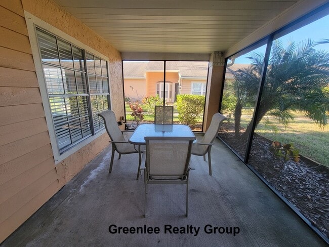 Building Photo - Beautiful 2 Bedroom / 2 Bathroom Waterfront End Unit in Heritage Lake (55+ Community)