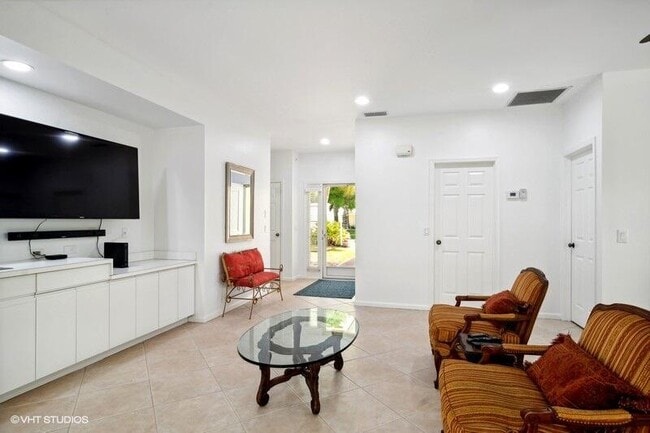 Building Photo - 7625 Winged Foot Ct