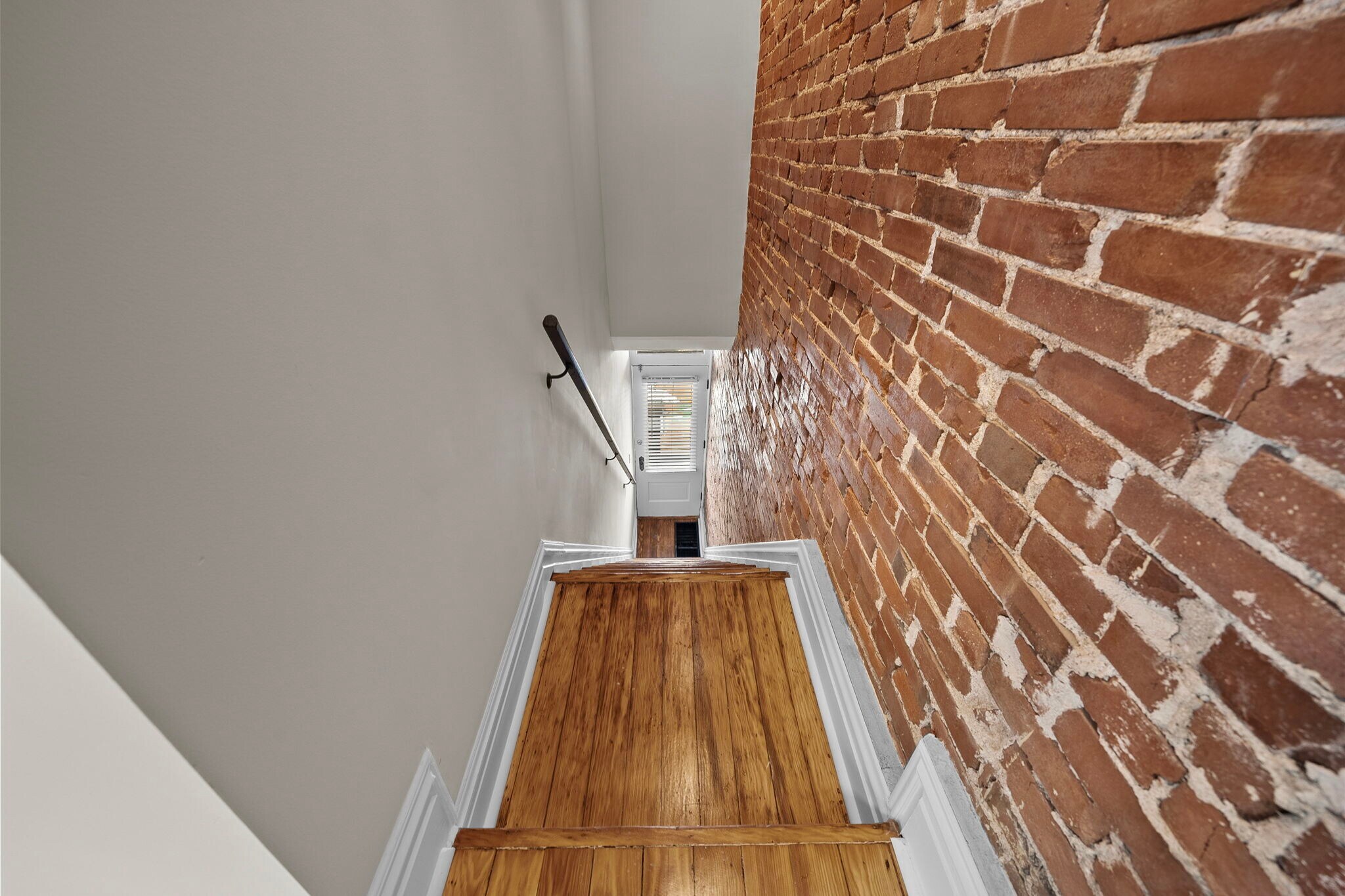 Building Photo - 1108 Tamm Ave