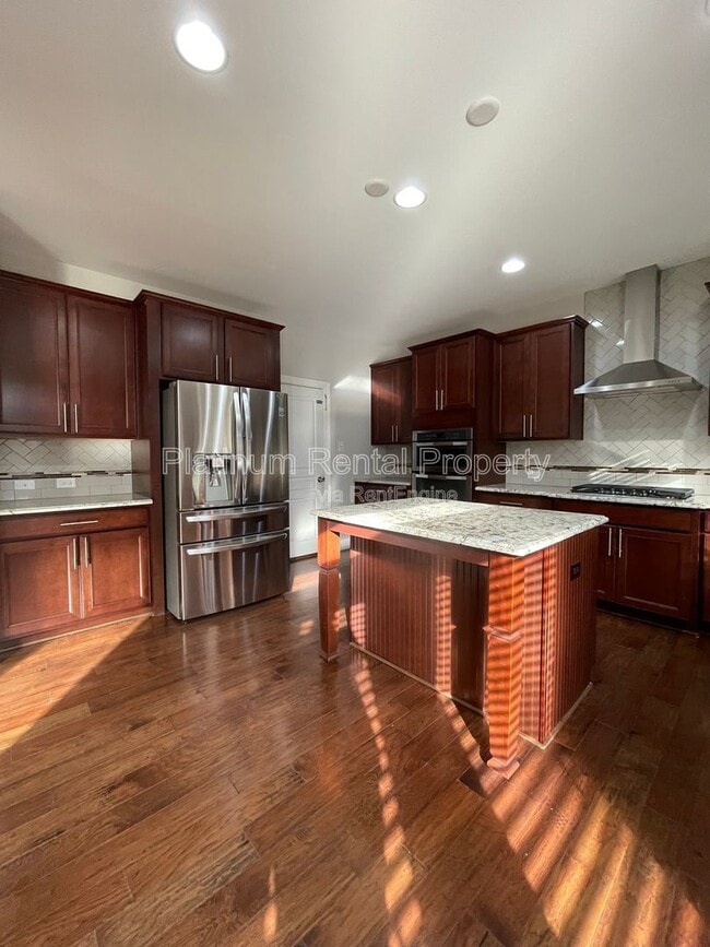 Building Photo - 600 Belton Ct