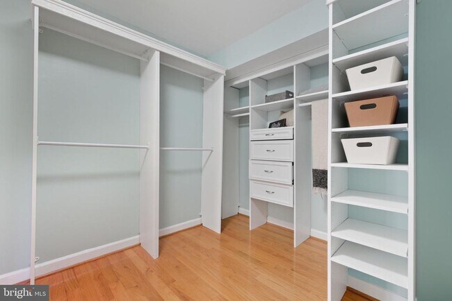 Building Photo - 7996 Reserve Way