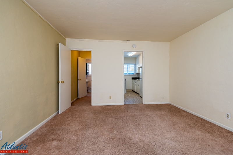 Building Photo - 420 S Third St